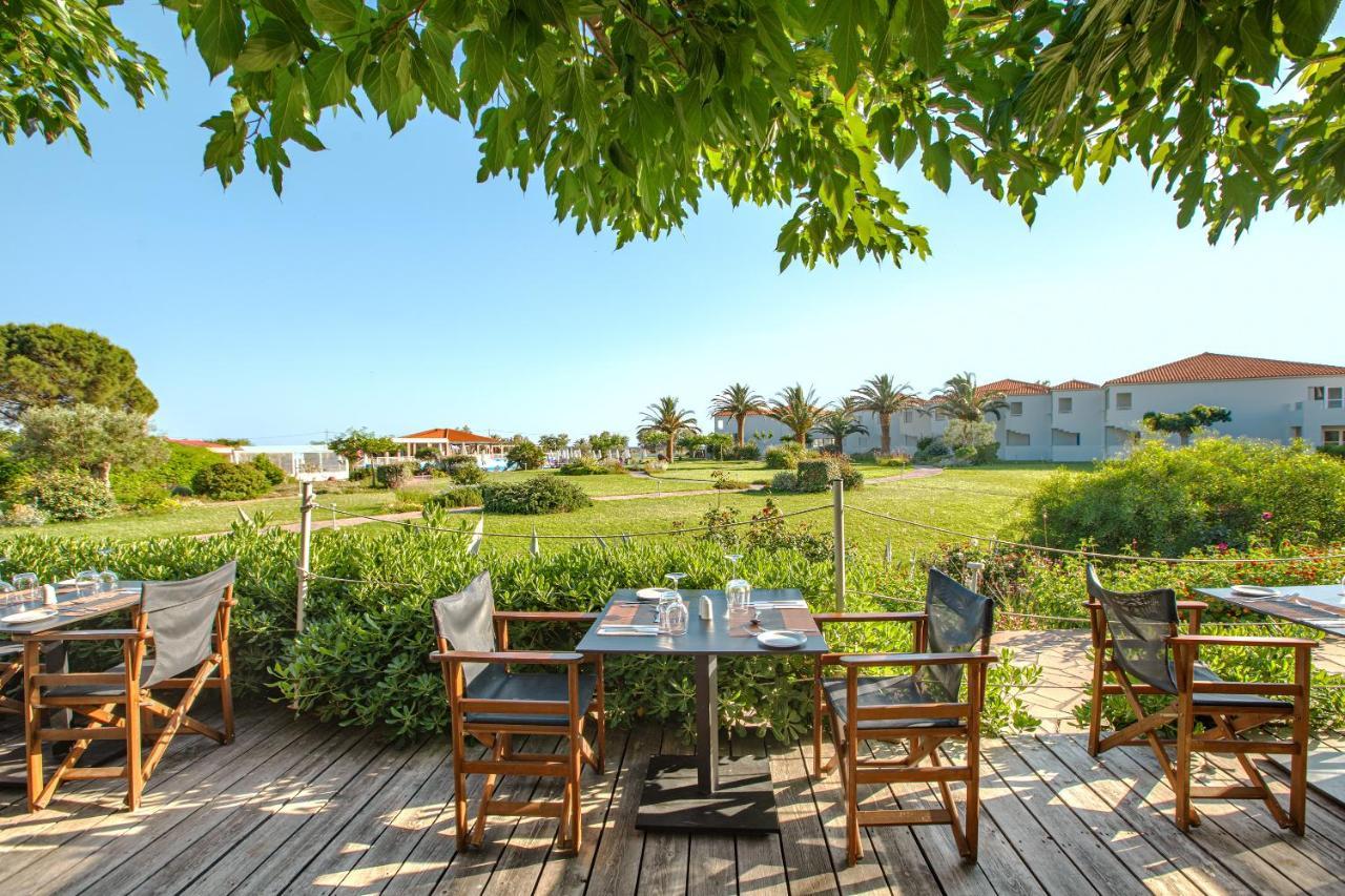 Aeolian Village Beach Resort Skála Eresoú Exteriör bild